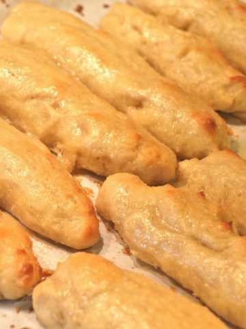 These homemade Olive Garden breadsticks are easier than you think to make once you are brave enough to make a yeast dough.