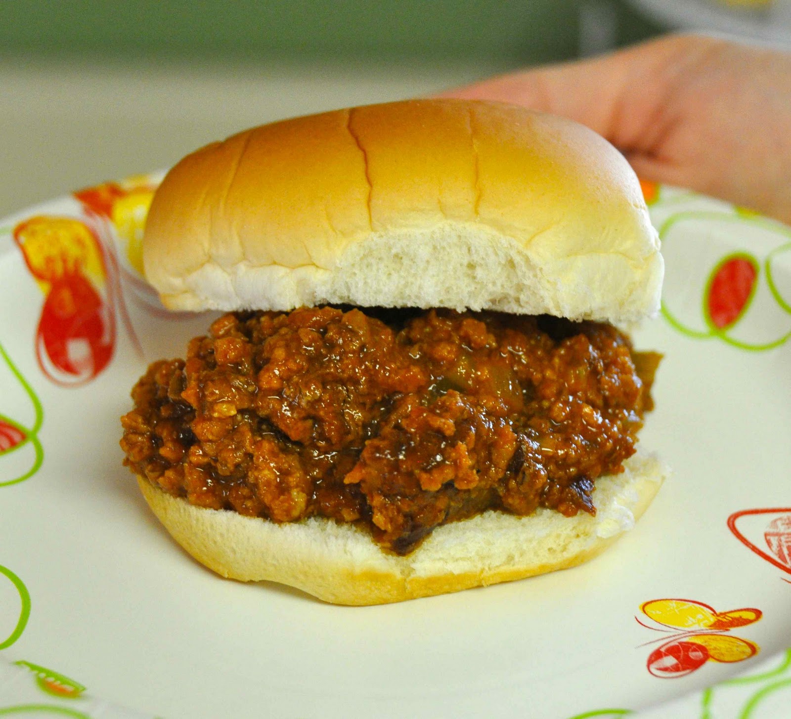 Crock Pot Sloppy Joes For a Crowd - Beyer Beware