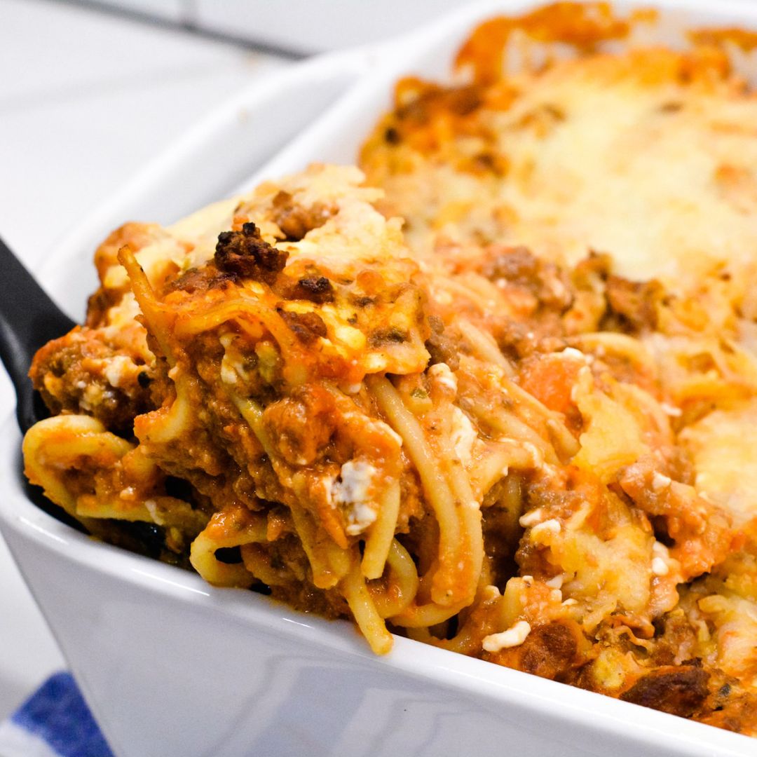 For a twist to the normal spaghetti and meatballs, try this creamy, 3 cheese baked spaghetti recipe on a quick weeknight dinner.