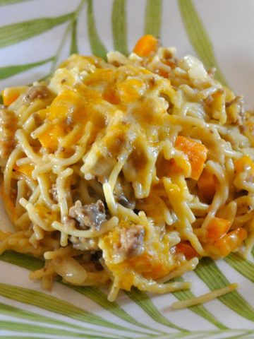 Baked cheesy beef spaghetti