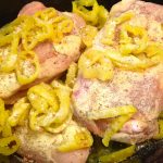 Chicken with pepper rings and Italian seasoning