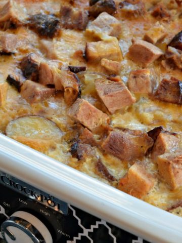 Crock Pot Scalloped Potatoes with Ham recipe is simple to put together and will be a great comforting meal.