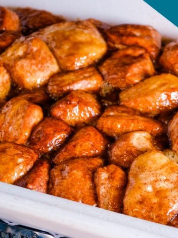 Tips for Making Crock Pot Monkey Bread The center is the last thing to cook, so put a small bowl with water in the middle to give another hot edge for the biscuits to touch. White sugar can be substituted, brown sugar gives a richer flavor. If you want a less sticky top for a more crusty top, place a thin kitchen towel pulled tight under the crock pot lid.