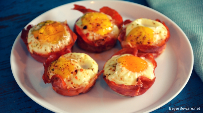 On the search for a low-carb breakfast to hold in your hand. Low-carb egg muffins are the breakfast recipe to make.
