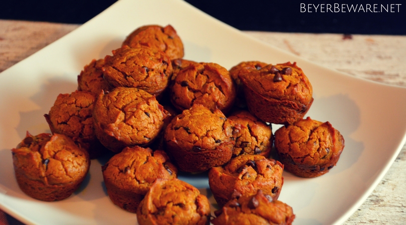 For anyone looking for a gluten free muffins that is still satisfying, look no further than this flourless pumpkin peanut butter chocolate chip blender muffin recipe.