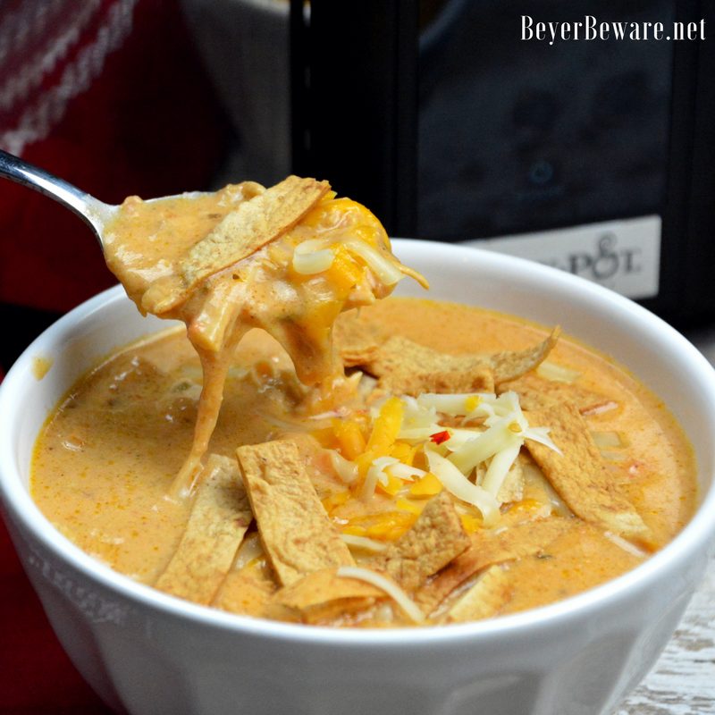 Crock Pot Low-Carb Tortilla Soup Recipe is the best keto soup recipe. I am obsessed with chicken tortilla soup from Max and Erma's. This crock pot low-carb chicken tortilla soup recipe is creamy and hearty and will not leave you craving. #Keto #LowCarb