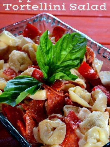 For pizza lovers, this pepperoni pizza tortellini pasta salad will quickly become one of your favorite pasta salads with cheese, tomato, and pepperoni flavors in every single bite.