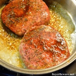 Low Carb One-Pan Salisbury Steak is skillet cooked in butter with onions and mushrooms to set the base of creamy brown gravy to drench the steaks. #lowcarb #keto #Beef #GlutenFree #SalisburySteak #Mushrooms #Recipes