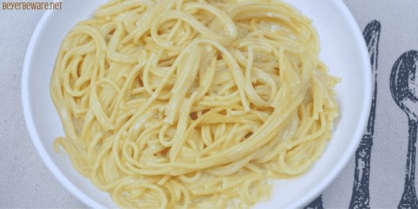 Cheesy Instant Pot Pasta is a creamy spaghetti noodle side dish that goes perfect with grilled chicken or meatballs. #Instantpot #Pasta #Spaghetti