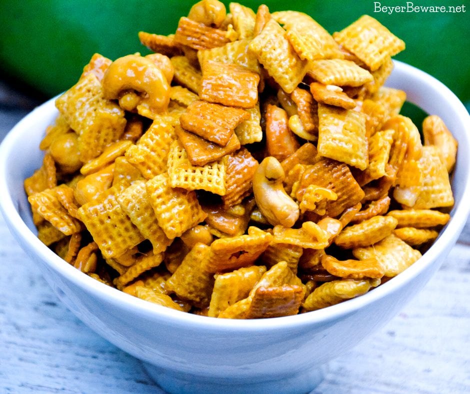 Caramel Cashew Chex Mix Beyer Eats