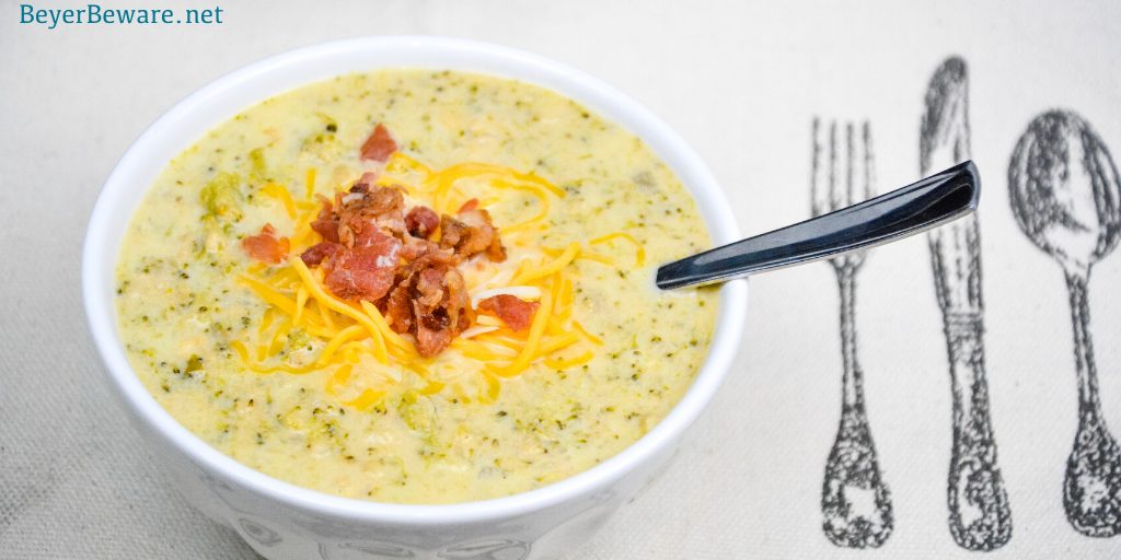 Low Carb Broccoli Cauliflower soup is the low-carb version of cheddar and broccoli soup with the help of cream cheese, heavy whipping cream, and xanthan gum to make the broccoli and cauliflower come together for a creamy low-carb soup.