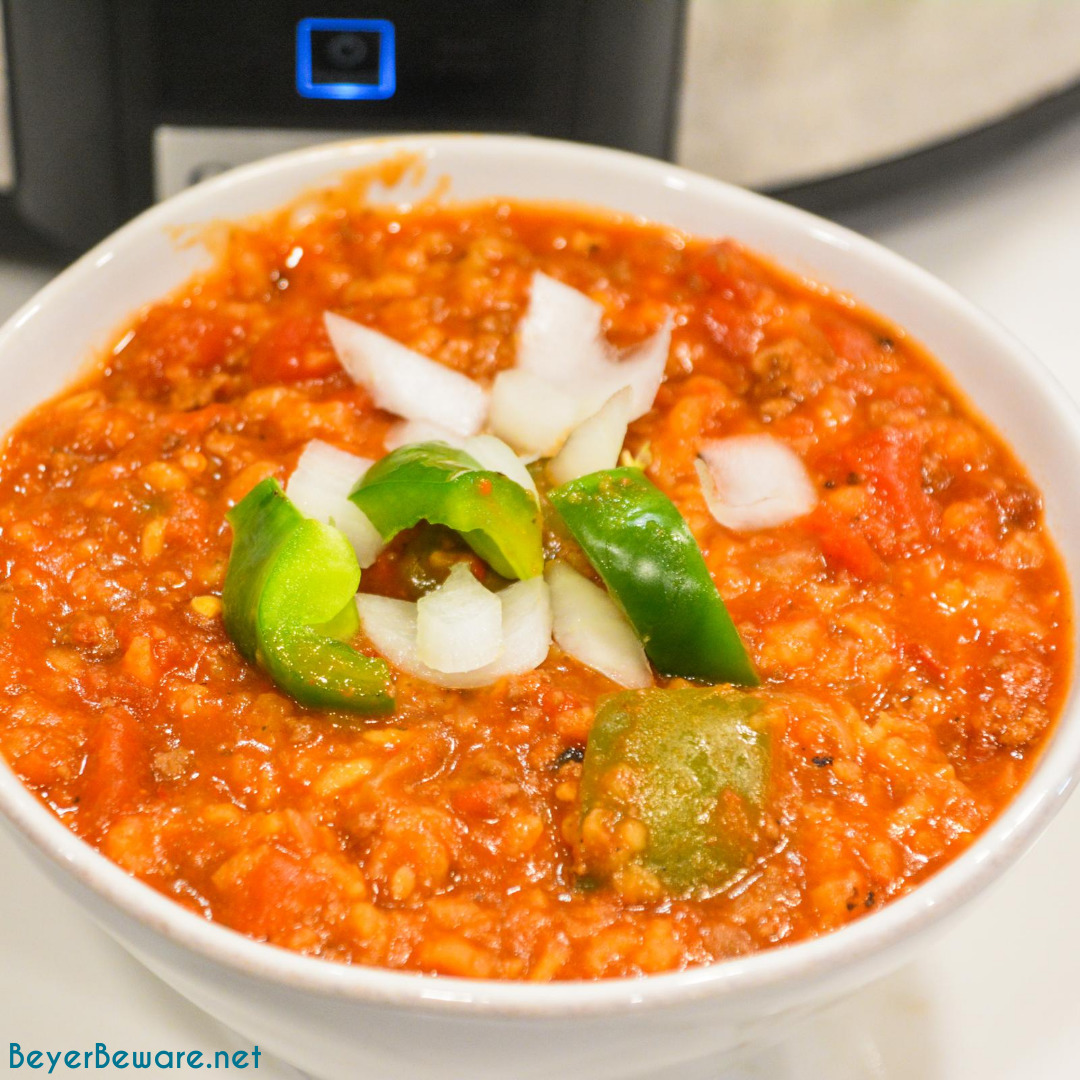 Crock pot taco hamburger and rice soup is a taco-seasoned stuffed pepper soup with a tomato base, rice, bell peppers, onions, and ground beef and slow-cooked to a delicious, hearty soup. 
