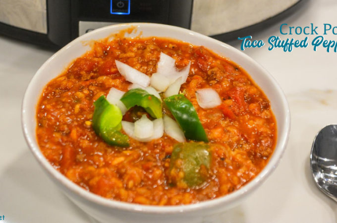 Crock pot taco hamburger and rice soup is a taco-seasoned stuffed pepper soup with a tomato base, rice, bell peppers, onions, and ground beef and slow-cooked to a delicious, hearty soup.