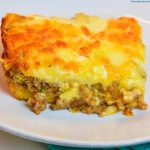 Crescent roll breakfast casserole is an easy to make sausage breakfast casserole recipe with 5 ingredients.