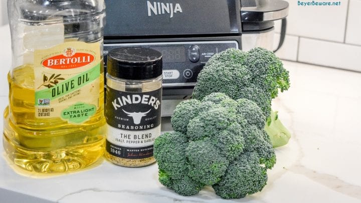 Air fryer broccoli is a delicious crispy broccoli recipe that is ready to eat in just 10 minutes! This broccoli in the air fryer recipe EASY made with a simple combination of fresh broccoli crowns, olive oil, and my favorite garlic pepper seasoning.