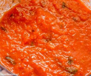 Fresh tomato sauce in the food processor