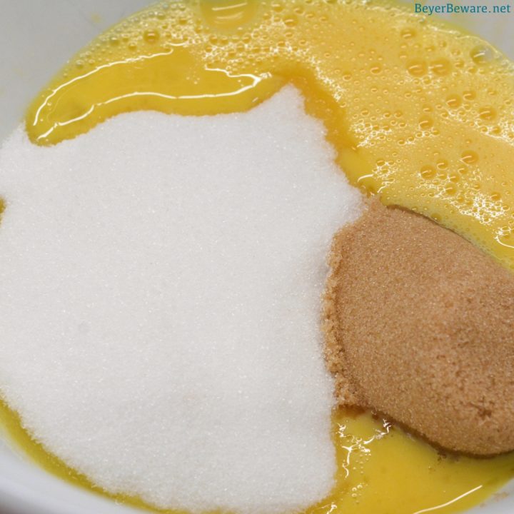 Cream the eggs and sugar together. Then add the melted Crisco and butter. Dump in the pudding mix and add vanilla. 