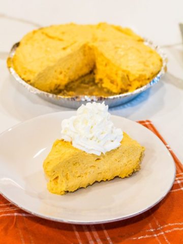 No Bake Pumpkin Chiffon pie