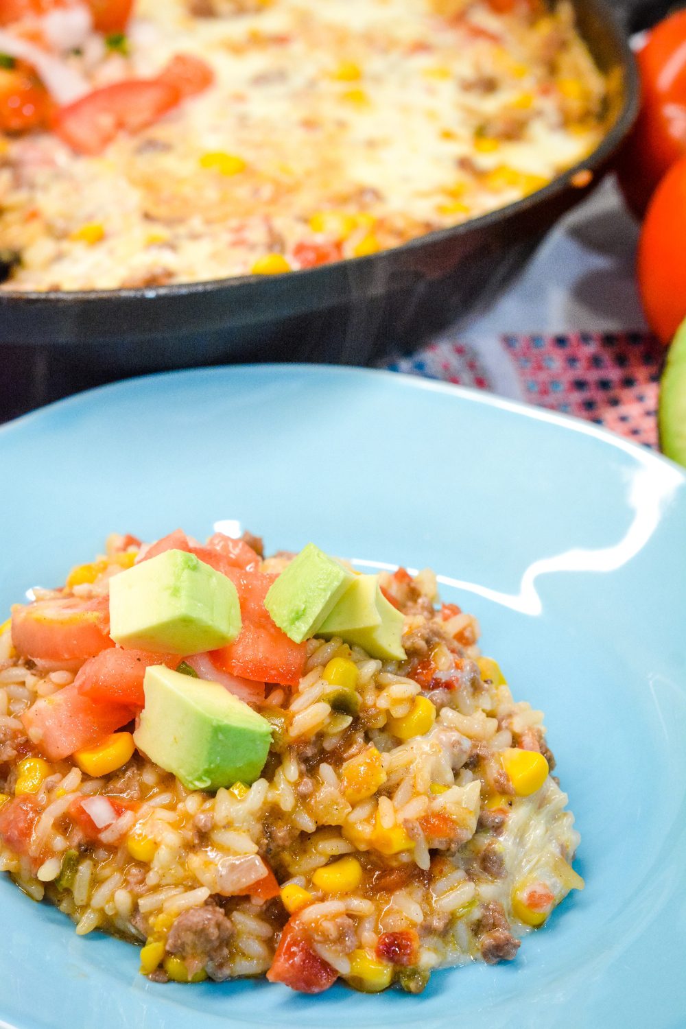 If you are looking for a quick and easy ground beef recipe, this arroz con carne molida is the perfect Mexican cheesy rice and ground beef skillet.