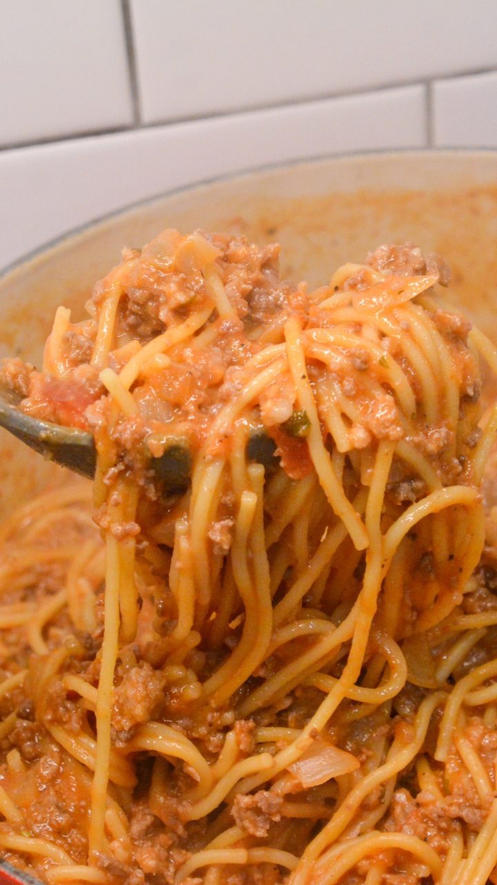 This simple yet tasty spaghetti recipe uses both spaghetti sauce and alfredo sauce while cooking the pasta in the sauce requiring just about 15 minutes from start to finish to make this TikTok Spaghetti.