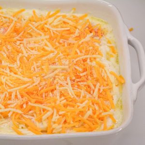 Sprinkle shredded cheese paprika over the mashed potatoes and then bake in the oven for 30 minutes 350 degrees Fahrenheit.