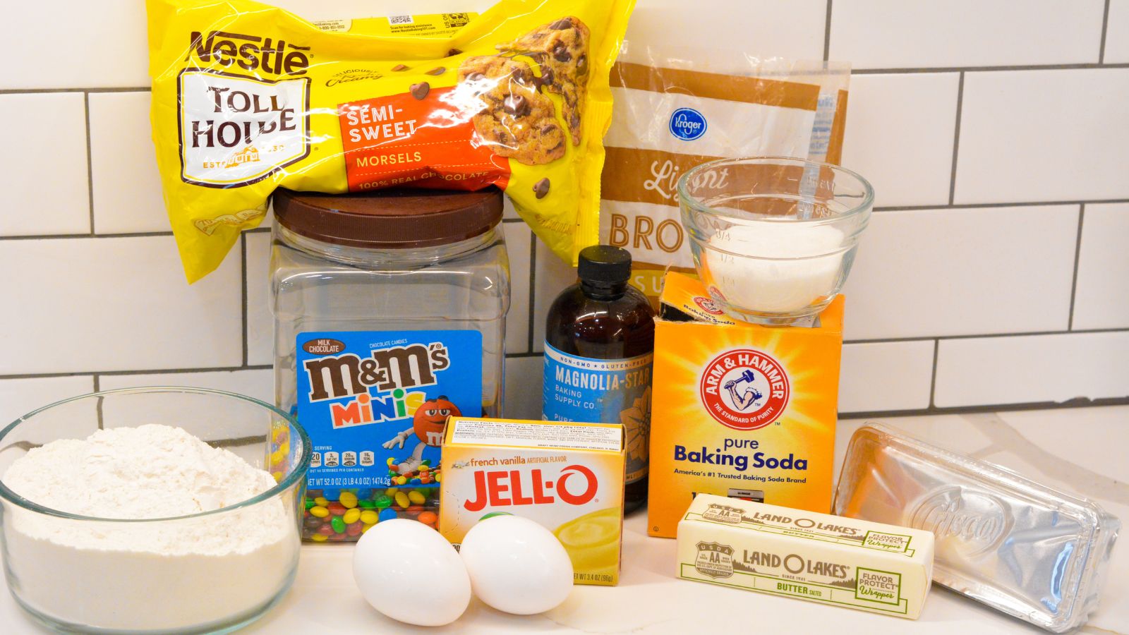 M&M chocolate chip pudding cookie bars ingredients